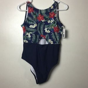 Cupshe one piece navy floral swimsuit. Large
